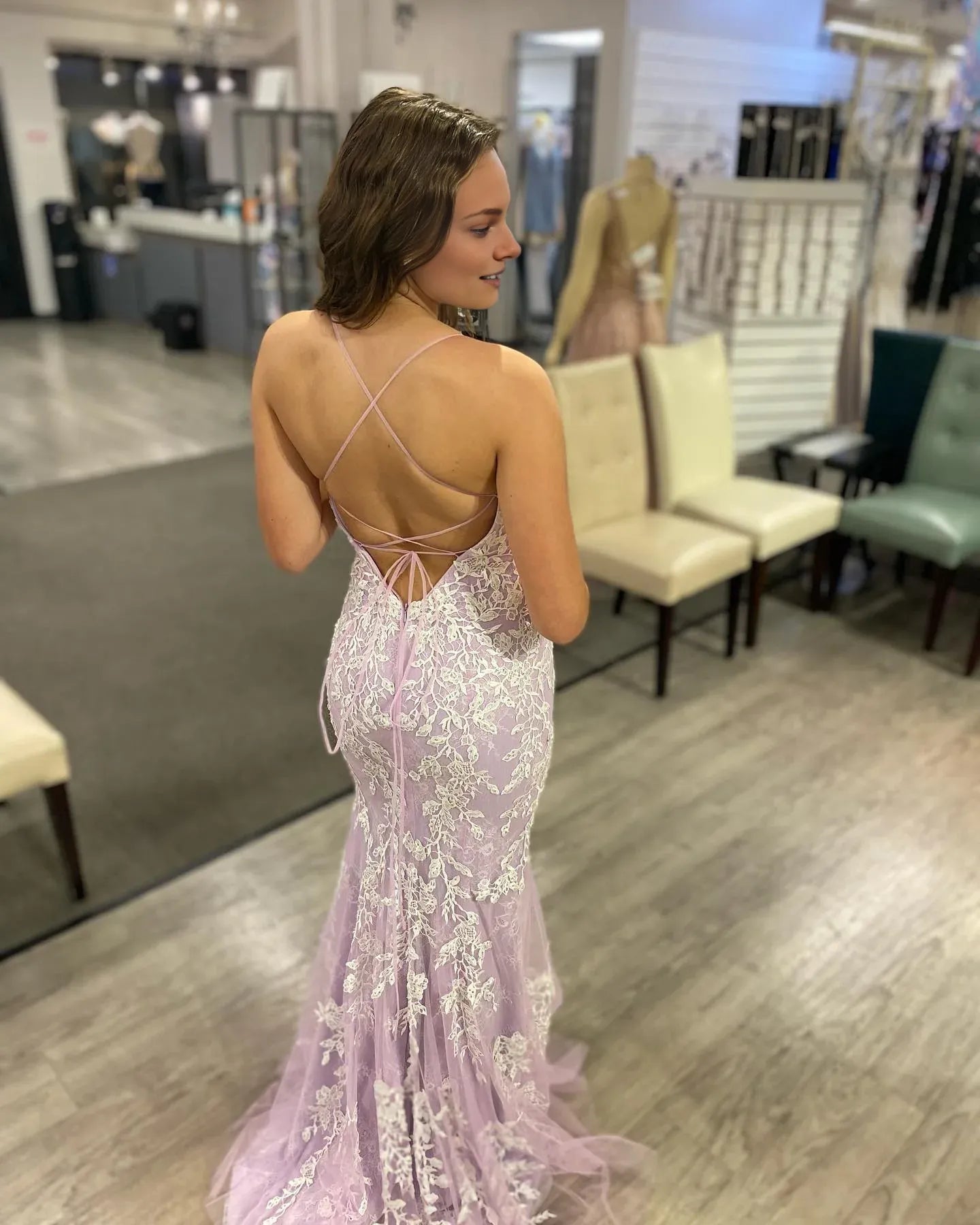 Vestido Weitese con tirantes finos, encaje azul rey y blanco, corte sirena, espalda descubierta, vestido formal para fiesta de graduación.